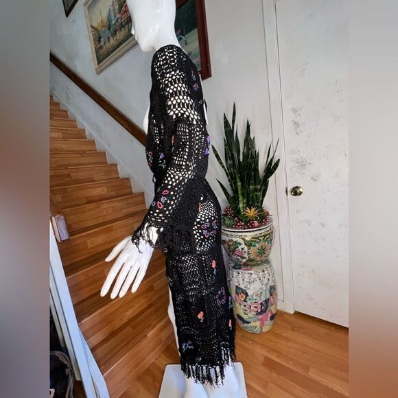 Free People X Flook Hydrangea Crochet Kimono - Picture 5 of 7